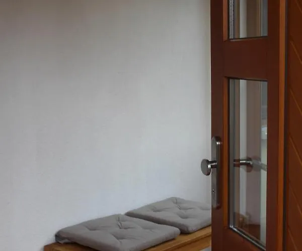 Michelle * 霍夫吉斯马尔